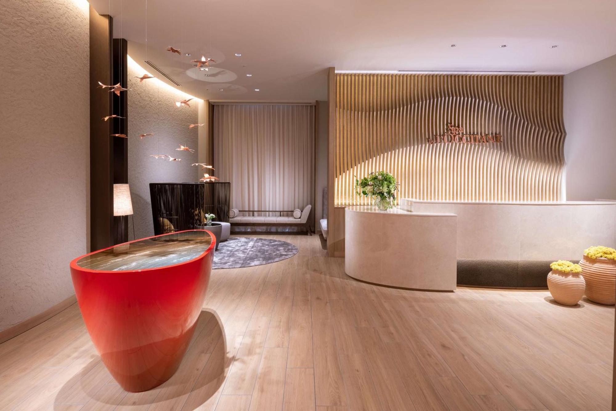 Hilton Hiroshima Hotel Buitenkant foto